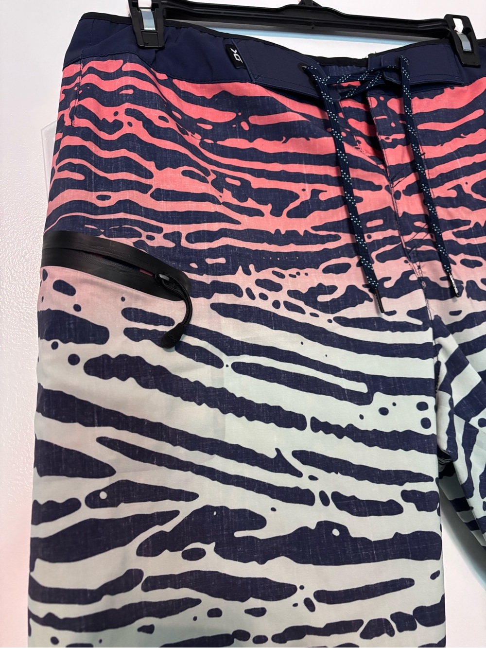 Dakine Menโs Board Shorts Size 32 Blue Coral Swim Trunks Surf - Picture 6 of 12